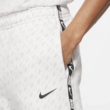 Спортивні штани Nike Sportswear Men's Repeat Fleece Jogger Prnt DD3776-100