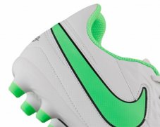 Бутси Nike Tiempo Legend 8 Club MG AT6107-030