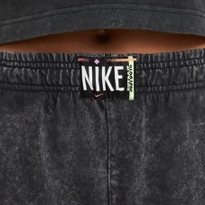 Шорты женские Nike Sportswear CZ9856-010