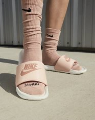 Шльопанці жіночі Nike Nike Victori One CN9677-801