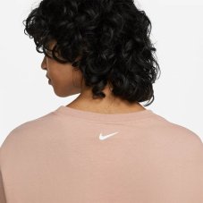 Футболка жіноча Nike Sportswear DO2558-609