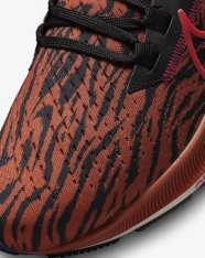 Кросівки бігові жіночі Nike Air Zoom Pegasus 38 DQ7650-800