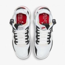Кросівки жіночі Jordan MA2 CW5992-106