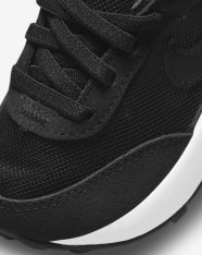 Кросівки дитячі Nike Waffle One DC0479-001