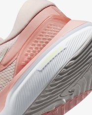 Кросівки бігові жіночі Nike Air Zoom Vomero 16 DA7698-601