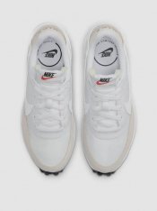 Кроссовки женские Nike Waffle Debut DC0481-100
