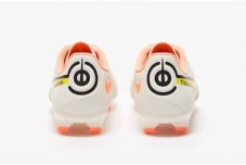 Бутси Nike Tiempo Legend 9 Academy FG/MG DA1174-002