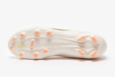 Бутси Nike Tiempo Legend 9 Academy FG/MG DA1174-002