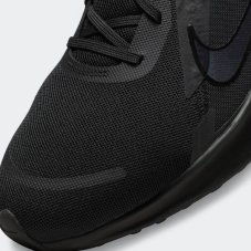 Кросівки бігові Nike Quest 5 DD0204-003