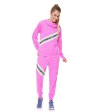 Реглан женский New Balance Relentless Terry Layer WT21179VPH