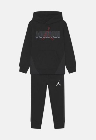 Детский спортивный костюм Jordan Sideline Flc Po Set 85B814-023