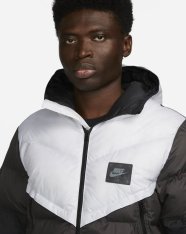 Куртка зимняя Nike Sportswear Storm-FIT Windrunner DX2039-100