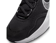 Кроссовки Nike Legend Essential 3 Next Nature DM1119-001