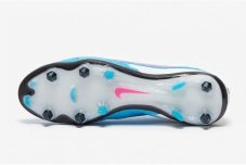 Бутсы Nike Phantom GX Elite SG-Pro Player Edition FD0259-446
