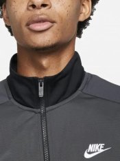 Тренувальний костюм Nike Essentials Tracksuit DM6836-010