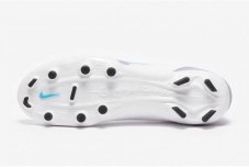 Бутсы Nike Tiempo Legend 9 Academy FG DA1174-146
