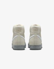 Кеды Nike Blazer Mid '77 SE DV0797-100