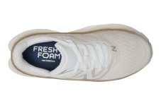 Кросівки бігові жіночі Fresh Foam More WMORCW4