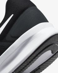 Кросівки бігові Nike Run Swift 3 DR2695-002