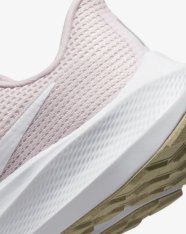 Кросівки бігові жіночі Nike Pegasus 40 DV3854-600