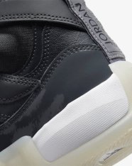 Кроссовки женские Jumpman Two Trey DR9631-003