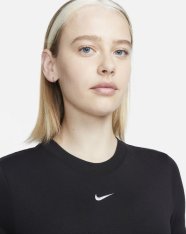 Футболка жіноча Nike Sportswear Essentials FB2873-010