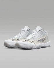 Кросівки для баскетболу Jordan 11 Retro Low IE 919712-102