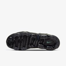 Кроссовки Nike Air Vapormax Plus CW7478-001