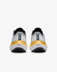 Кросівки бігові жіночі Nike Zoom Fly 5 DM8974-002
