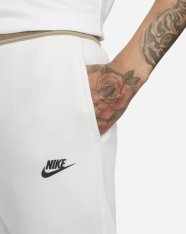 Спортивные штаны Nike Sportswear Tech Fleece FB8002-121