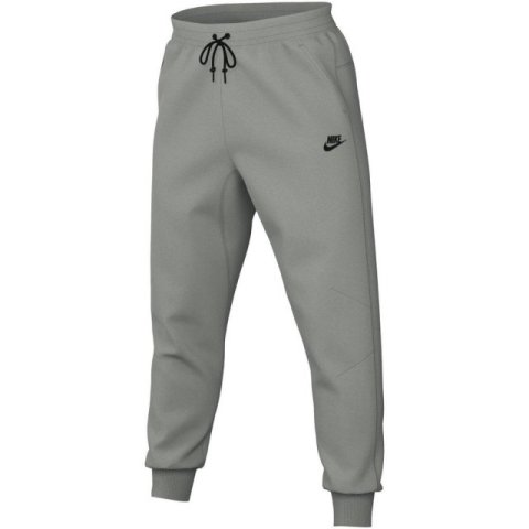 Спортивные штаны Nike Sportswear Tech Fleece FB8002-330