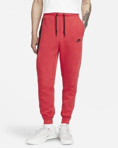 Спортивные штаны Nike Sportswear Tech Fleece FB8002-672