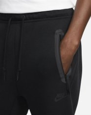 Спортивные штаны Nike Sportswear Tech Fleece FB8012-010