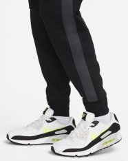 Спортивні штани Nike Air FN7693-011