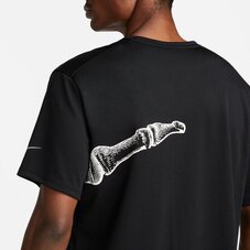 Футболка Nike Dri-FIT DV9263-010