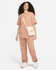 Футболка жіноча Nike Sportswear Essential FD4149-212