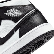 Кеди Jordan Air 1 Mid SE DR0501-101