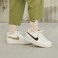 Кеды женсккие Nike Air Force 1 Shadow FD0804-100