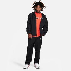 Вітровка Nike Windrunner FB8618-010