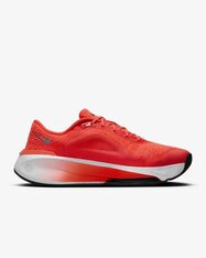 Кроссовки беговые женские Nike Versair DZ3547-600