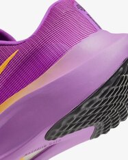 Кросівки бігові жіночі Nike Zoom Fly 5 DM8974-502