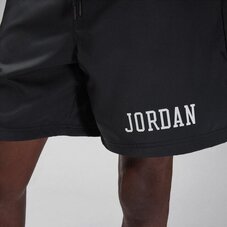 Шорти Jordan Essentials FQ4565-010