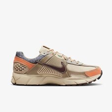 Кроссовки Nike Zoom Vomero 5 FZ5051-121