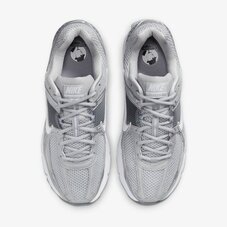 Кросівки Nike Vomero 5 FJ4151-003