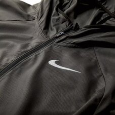 Ветровка Nike Essential Running BV4870-010