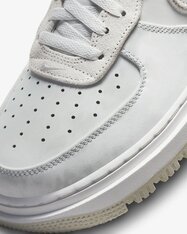 Кросівки Nike Air Force 1 Luxe DD9605-010