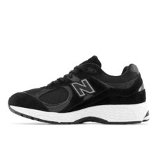 Кроссовки New Balance 2002R M2002RBK