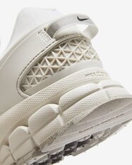 Кроссовки Nike Zoom Vomero Roam HV5951-100