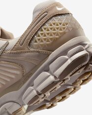 Кроссовки Nike Zoom Vomero 5 HV2529-200