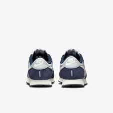 Кросівки дитячі Nike MD Valiant CN8558-408